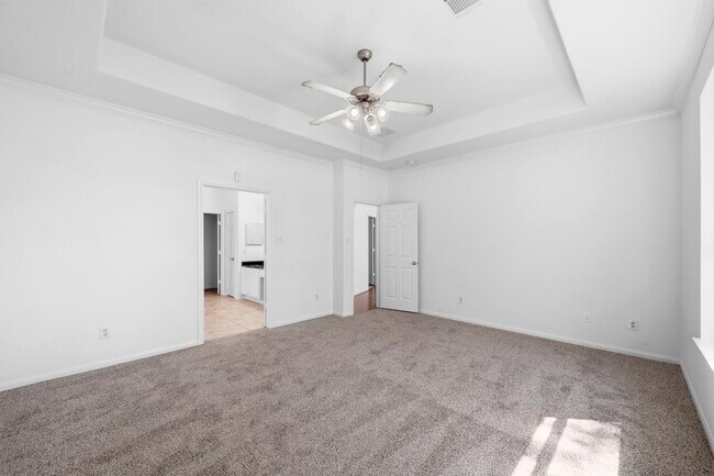 Building Photo - 17215 Fernchase Ct