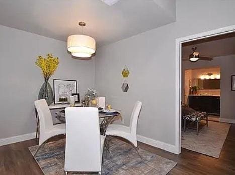 Building Photo - 3105 Medina St