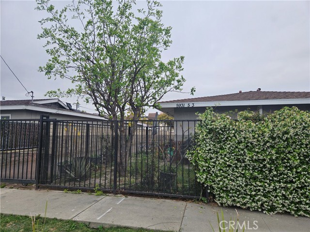 Building Photo - 5933 Burnham Ave