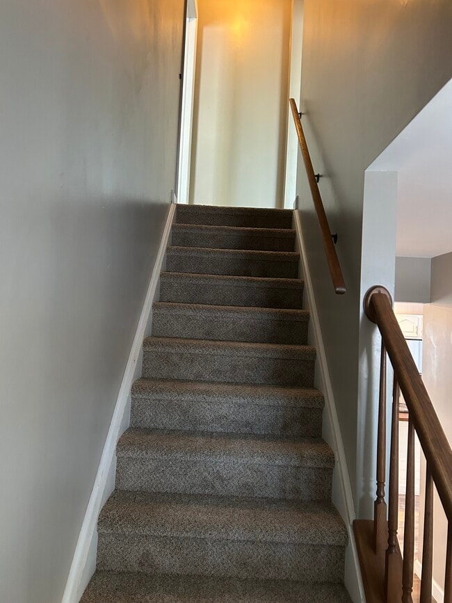 Building Photo - 320 Mt Vernon Rd