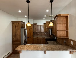 Building Photo - 715 Moraine Ct