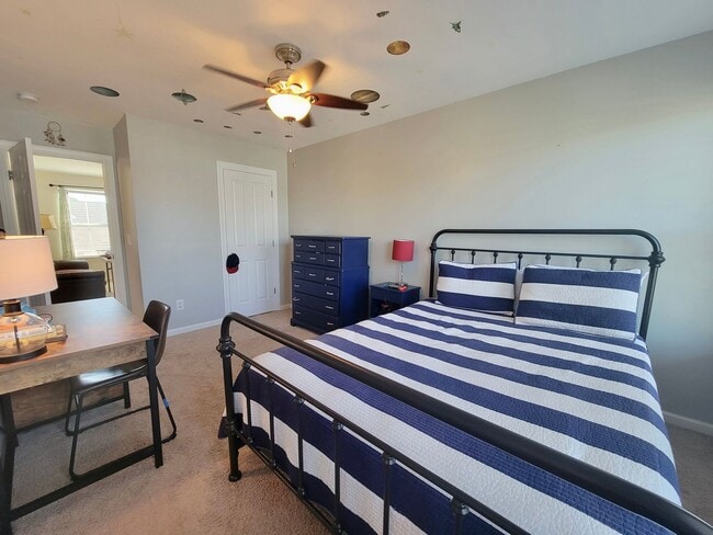 Building Photo - Lovely 3 bedroom, 3.5 bath home in Nellief...