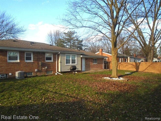 Building Photo - 23654 Whitley Dr