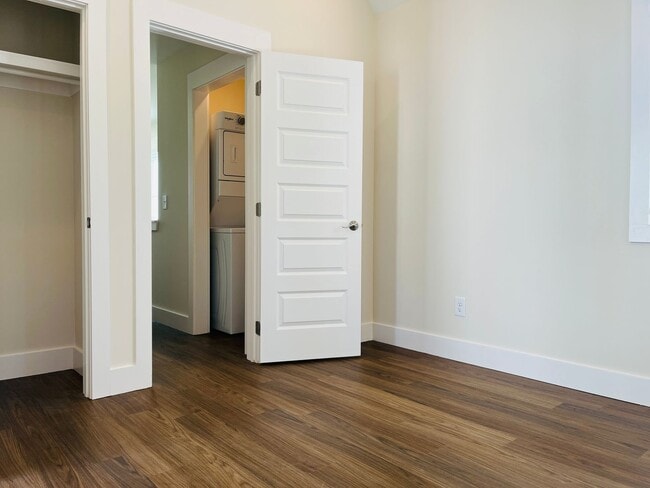 Building Photo - New Construction! 3 bedroom 2 bathroom home in Lagrange! Must see!