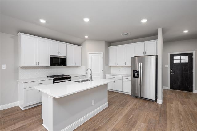 Building Photo - 711 Tidal Dr