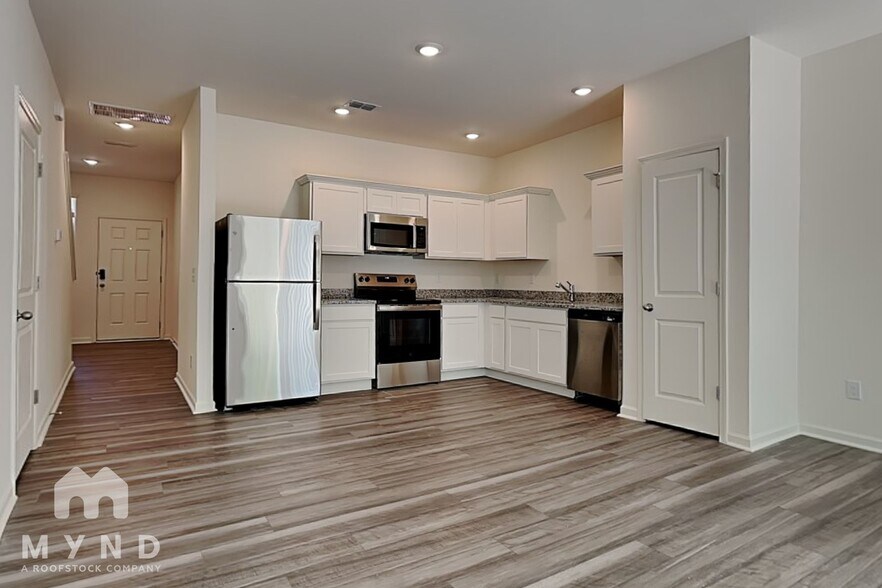 Building Photo - 3005 Fulong Dr