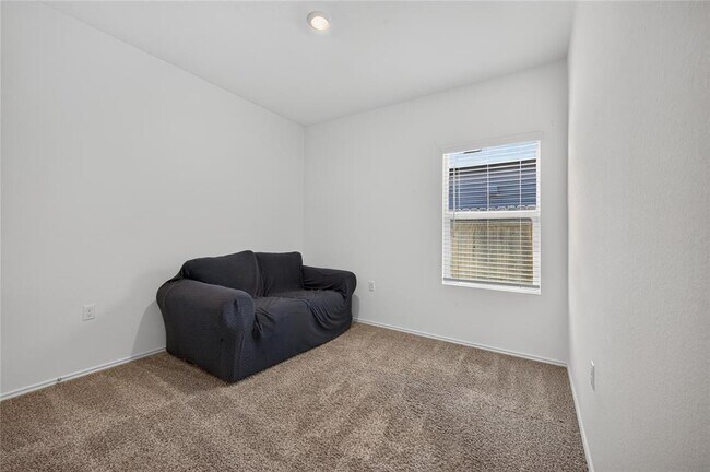 Building Photo - 15608 Spring Hill Ln