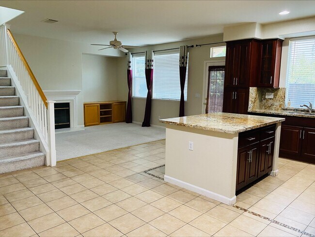 Building Photo - 1651 Pala Ranch Cir