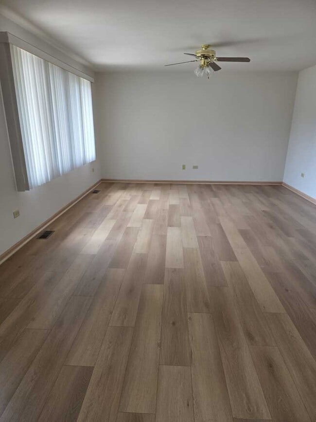 Building Photo - 9147 Boardwalk Terrace