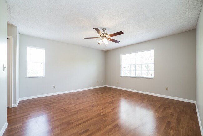 Building Photo - 7346 Cherry Laurel Dr