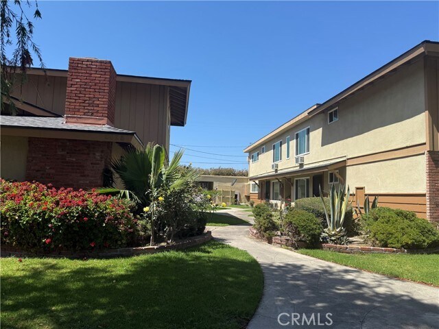 Building Photo - 3523 W Del Monte Dr