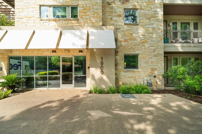 Building Photo - 1900 Barton Springs Rd