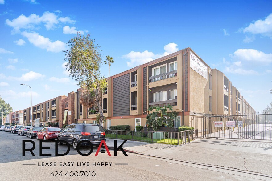 Building Photo - 17830 Sherman Way