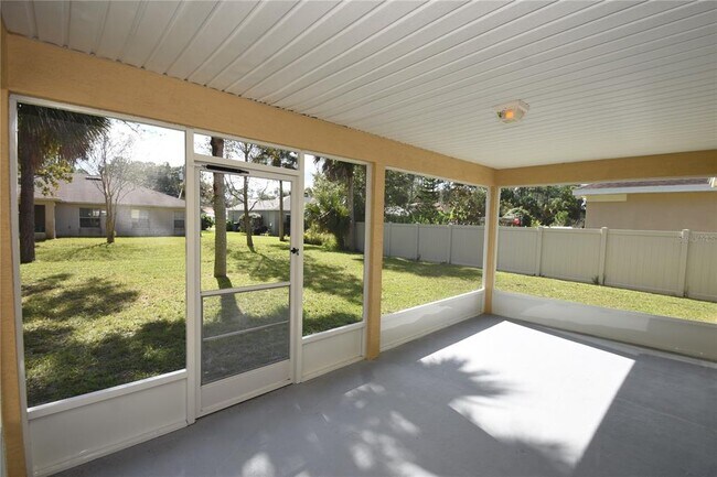 Building Photo - 12 Pierce Ln