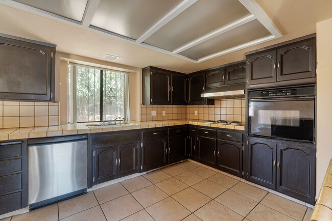 center of kitchen - 5079 E BREMER AVE