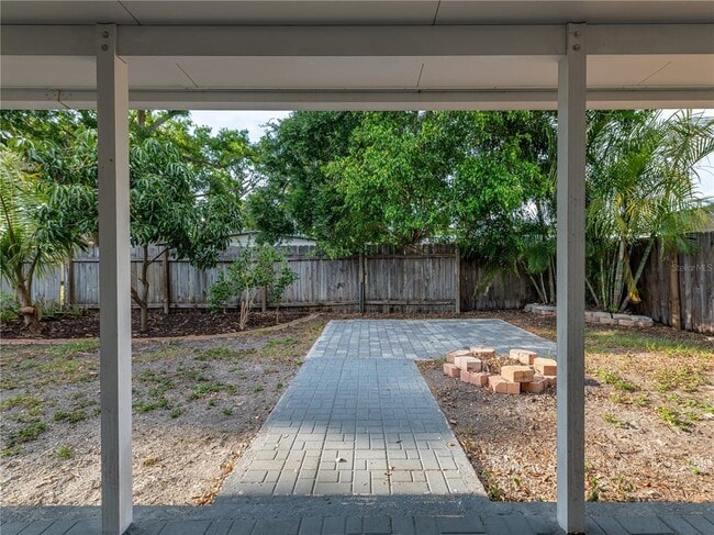 Building Photo - 4721 W Iowa Ave