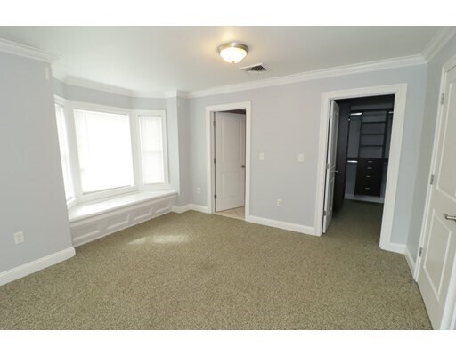 Building Photo - 45 Hancock St