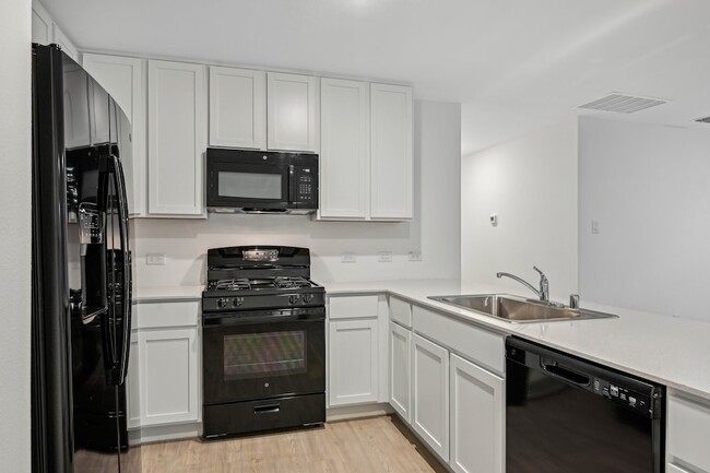 Building Photo - 7913 Rutherford Ln