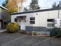 Building Photo - 2110-2116 NE 85th St