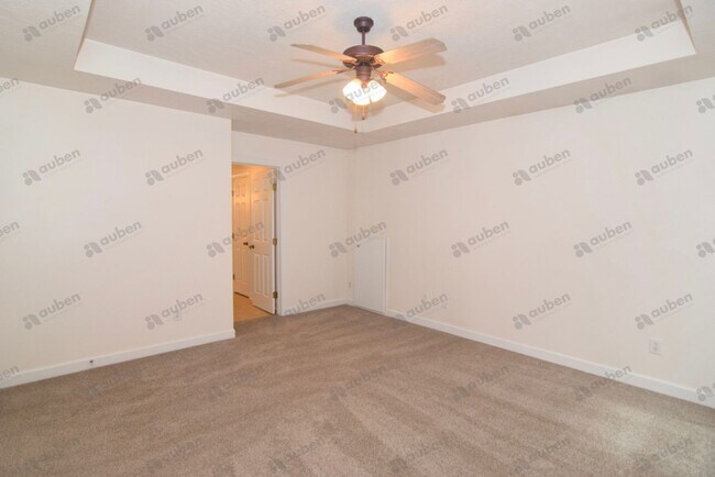 Building Photo - 801 Whitney Pass