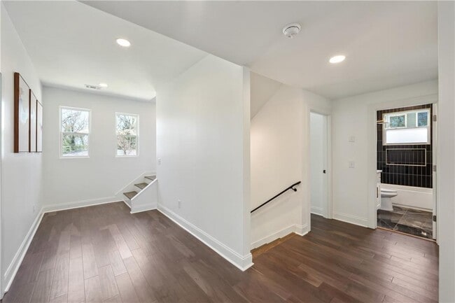 Building Photo - 3087 Alston Dr