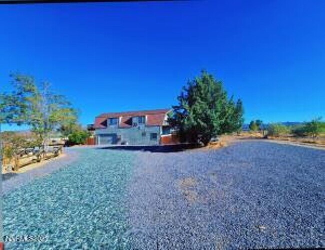 Building Photo - Dual Family Living - Horse Property - In Law Quarters