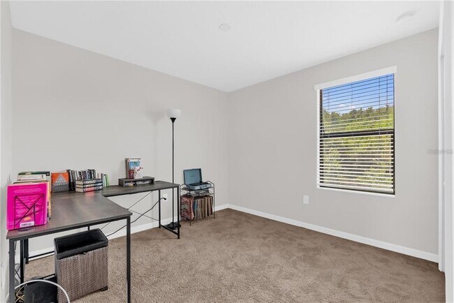 Building Photo - 2480 Seven Oaks Dr