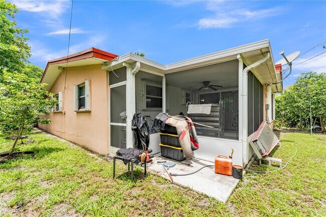 Building Photo - 1019 S 29th Ave