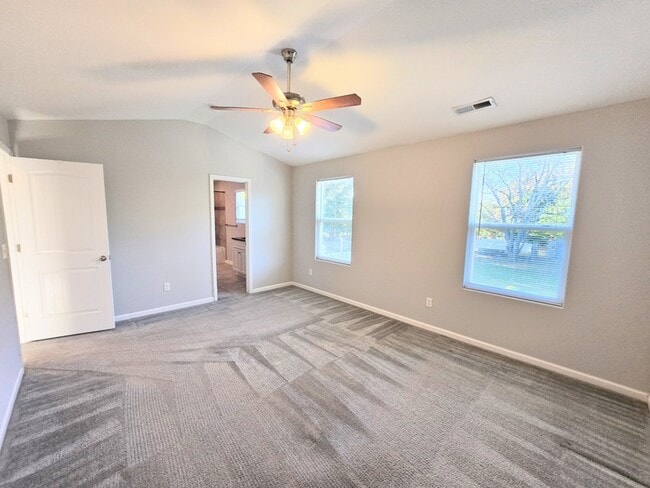 Building Photo - 625 River Creek Rd