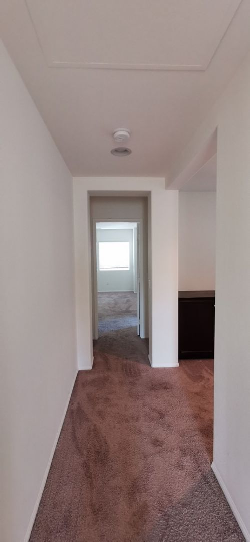 Building Photo - Beautiful large 3 bedroom home in Eastvale!
