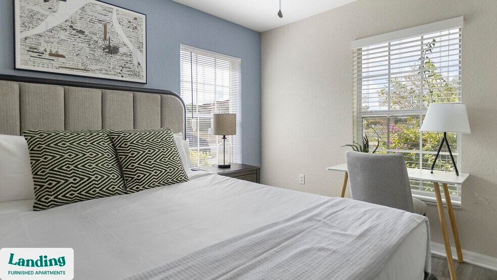 Building Photo - 3695 Island Club Dr