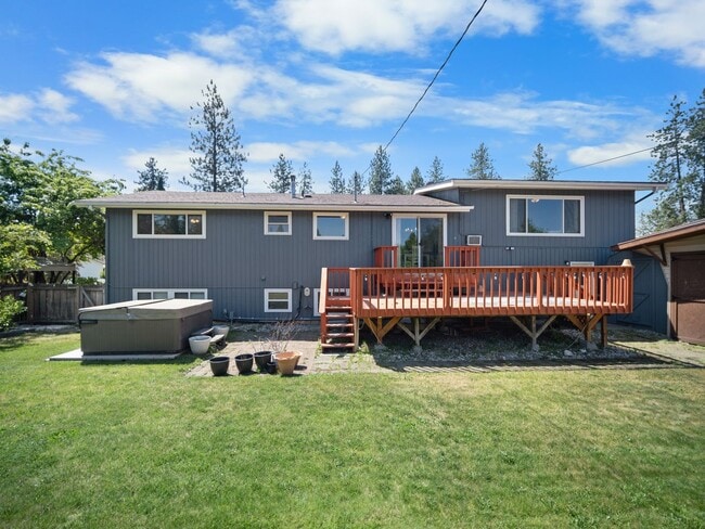 Building Photo - Spacious 4-Bedroom Pet-Friendly Home in North Spokane