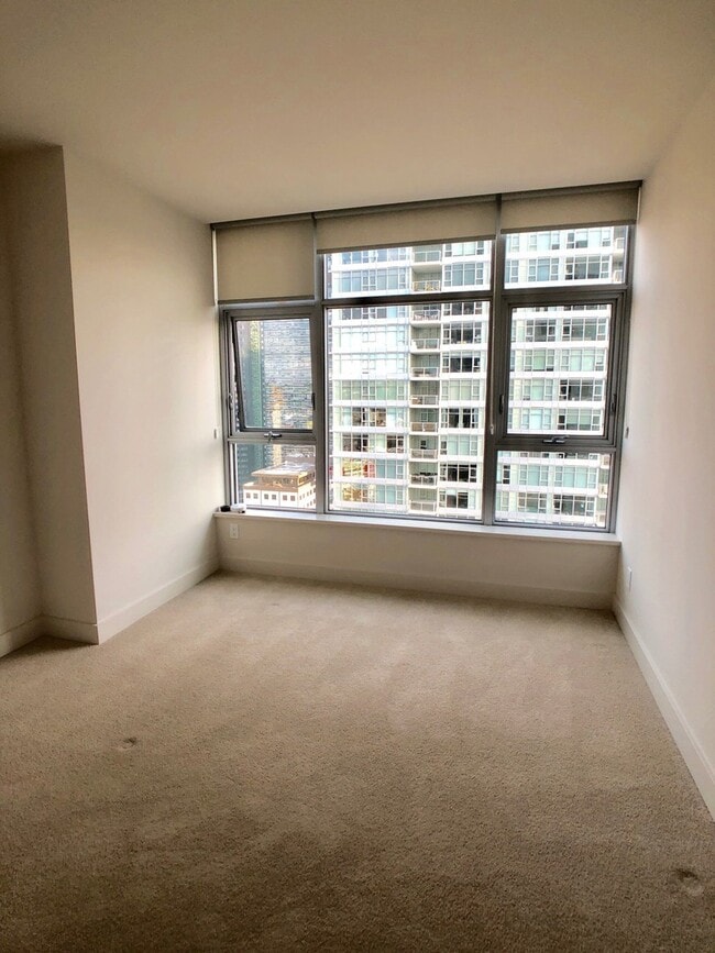 Building Photo - Insignia View - 2 Bedroom / 1.75 Bath w/ O...