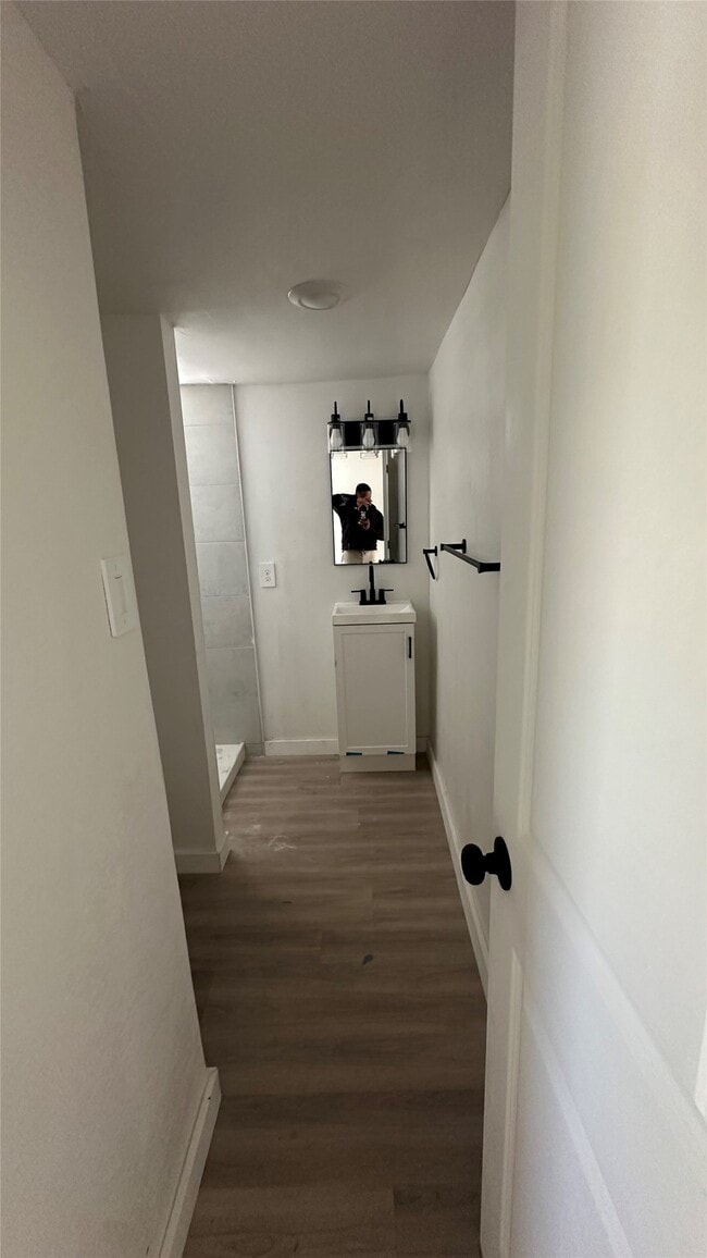 Building Photo - 510 N Shirley St