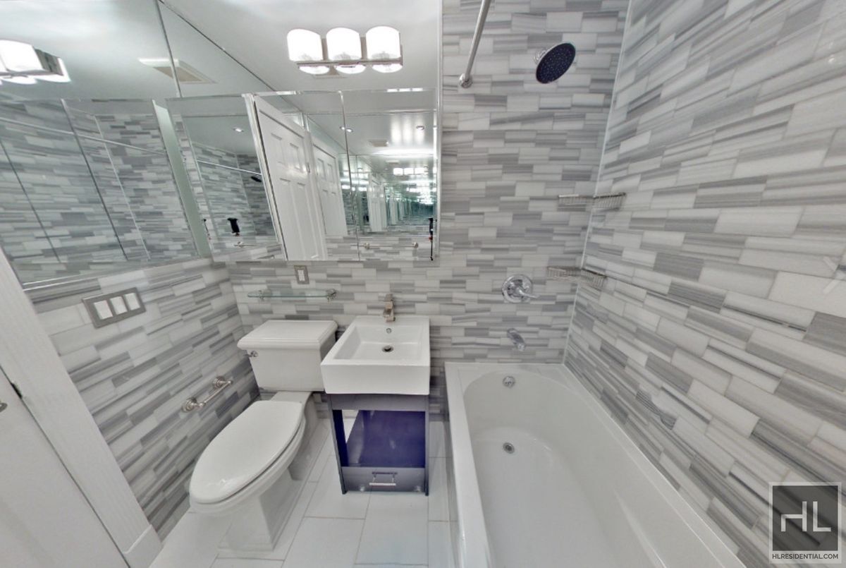 Building Photo - East 100th Street