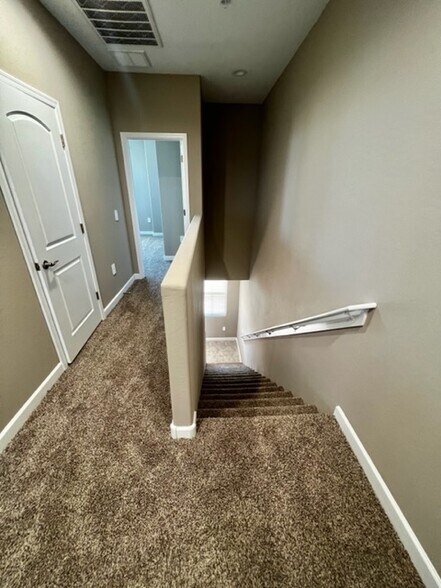 3rd floor - 1255 N Arizona Ave