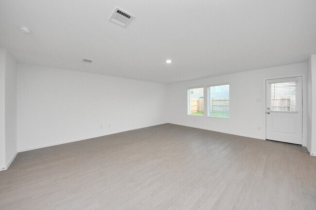 Building Photo - 3009 Blue Gem Ct