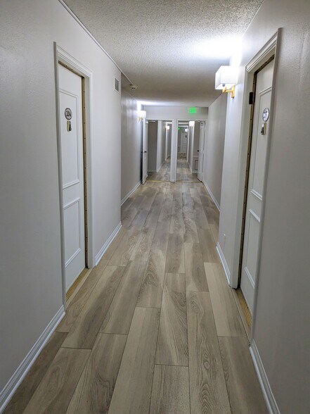 Building Photo - 9204 Summertime Ln