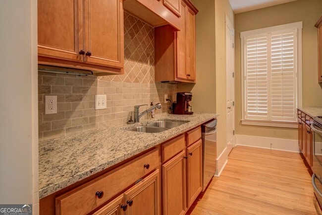 Building Photo - 4165 Raphael Street