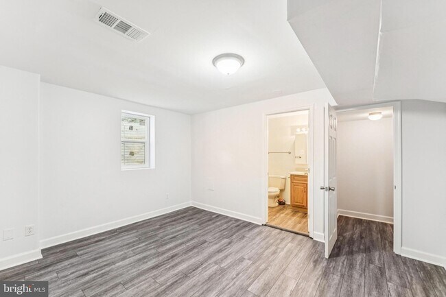 Building Photo - 109 Quail Ct