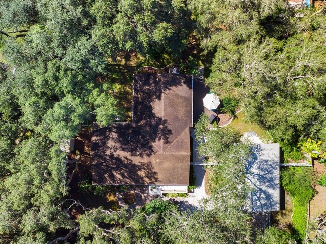 Building Photo - 13838 Friendship Ln