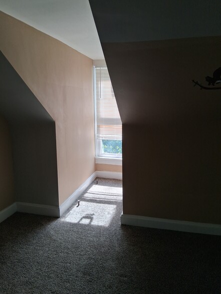 Bedroom 2 - 266 S Prospect St