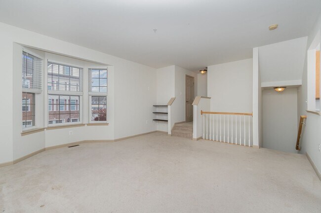 Building Photo - 11 Indiana Cir