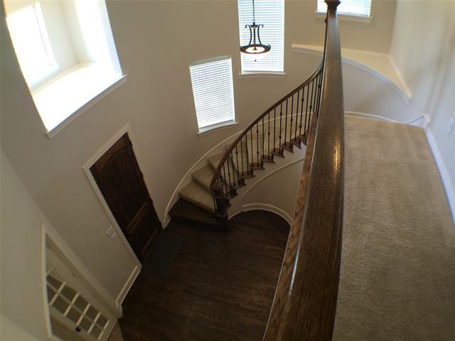 Building Photo - 447 Dry Canyon Dr