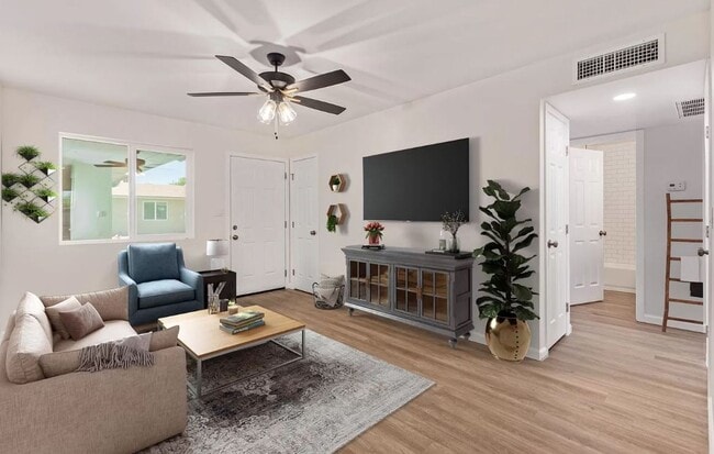 Building Photo - 1438 E Broadway Rd