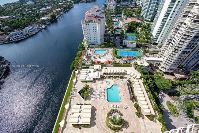 Building Photo - 20191 E Country Club Dr