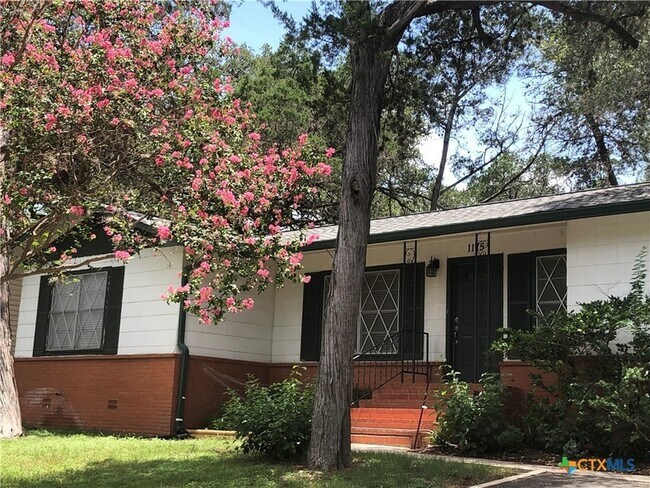 Building Photo - 1175 Canyon Dr