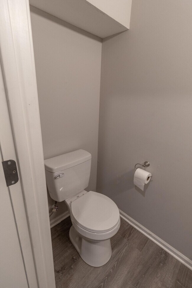 Building Photo - 3705 Hermitage Rd