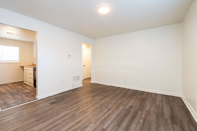 Building Photo - 4471 E Boston Dr