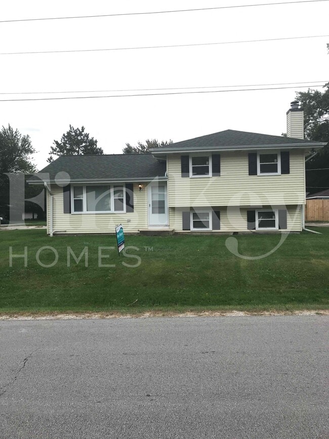 Building Photo - ON132 Cottonwood Dr